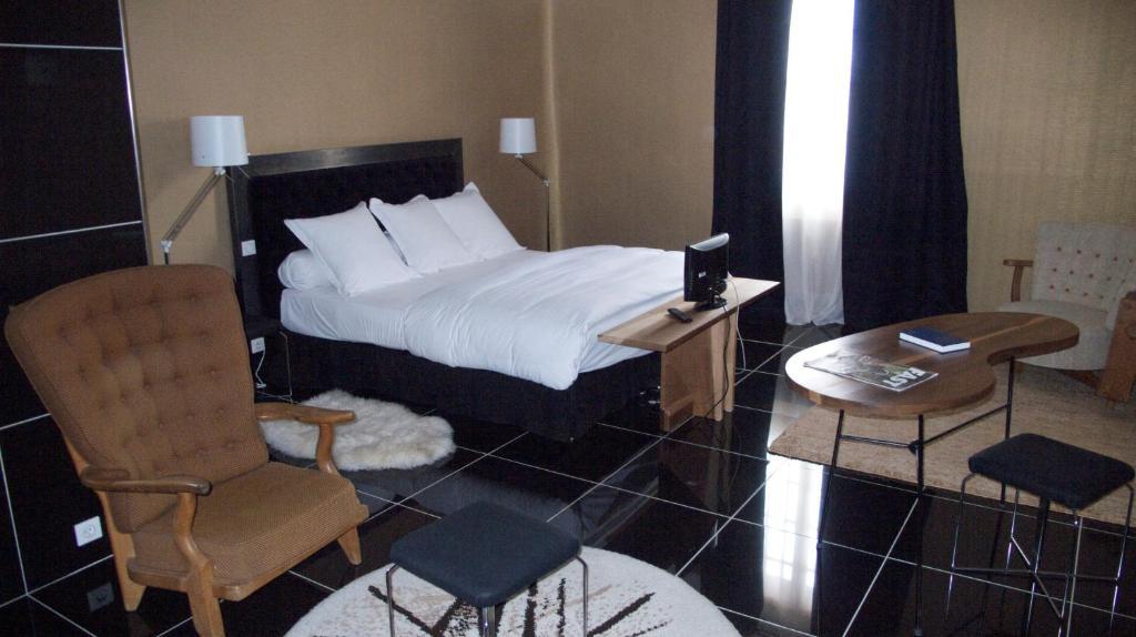 Hotel Saint Trophime Arles Szoba fotó